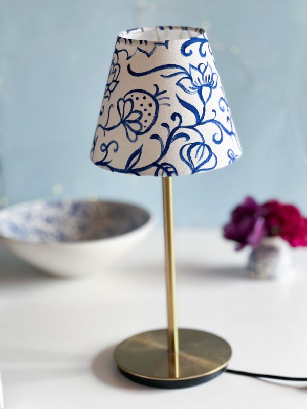 Lampskärm rak blåvit blomranka - Bild 3