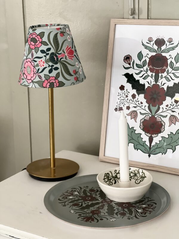 Lampskärm Dalecarlian Dahlia