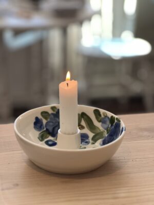 Ljusskål blå rosor