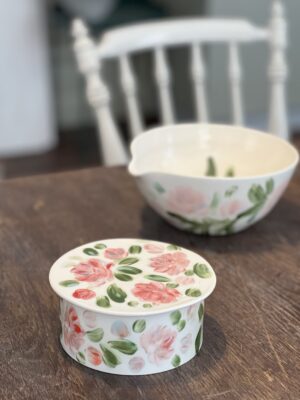 Smörklocka stor med rosa blomster, sekunda