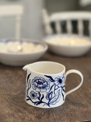 Kanna blå blomster rak modell