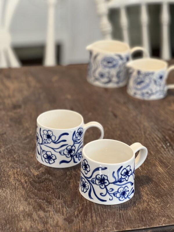 Kaffekopp blå blomster - Bild 2