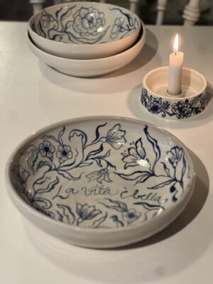 Stor salladsskål La vita e Bella blåblomster