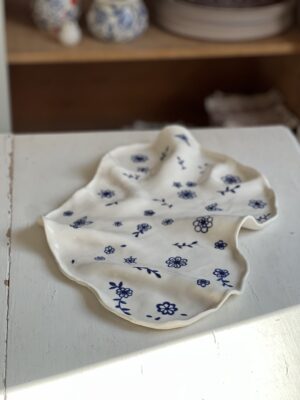 Serveringsfat porslin för plock, kex, ost och chark