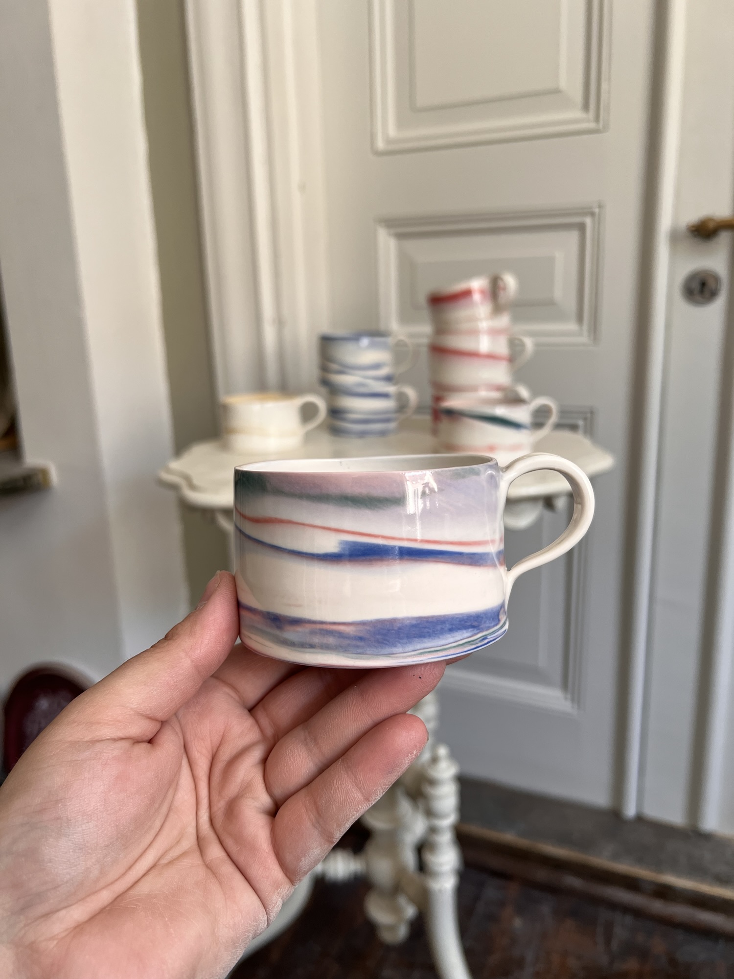 Kaffekopp marmourerad mixad (mest blå) unikt exemplar - Bild 3